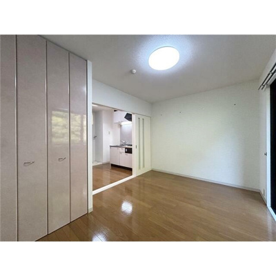 【寝室】 | グリーンベルハイツ | 照明付き♪