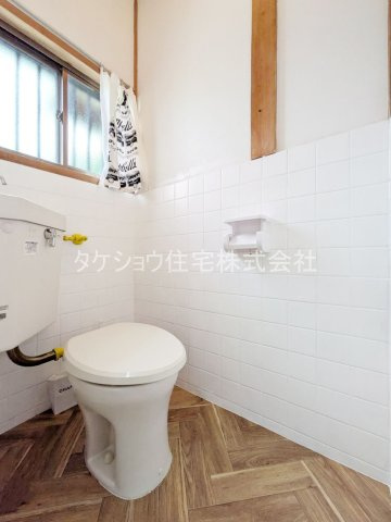 上白水2丁目貸家のトイレ