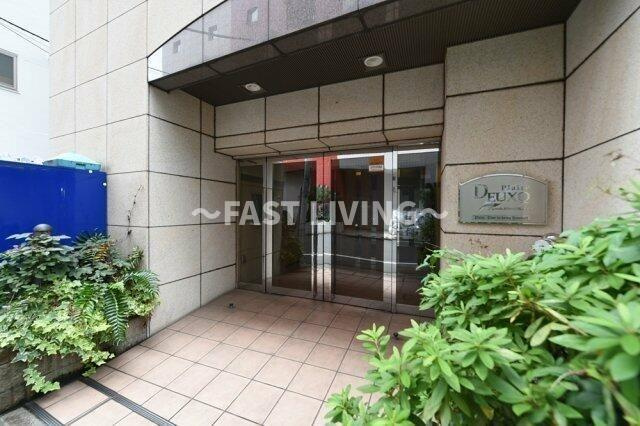 プレール・ドゥーク銀座EASTのエントランス