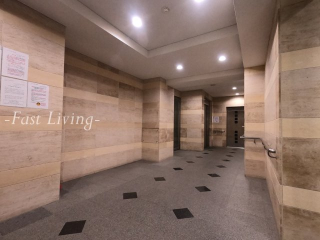 パレステュディオ御茶ノ水駿河台参番館のロビー