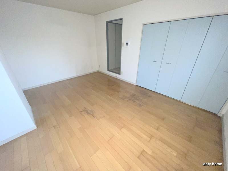 ゴックス南森町　仲介手数料無料の居間・リビング