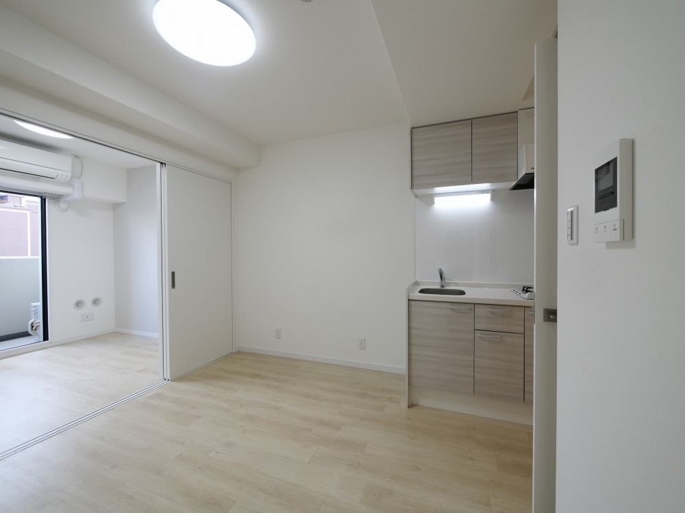 クローバー・レジデンス弁天町の居間・リビング