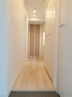 【玄関】 | スリール・ダーンジュ | 清潔感のある玄関です♪