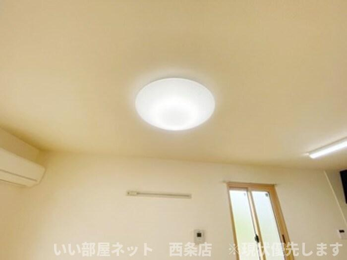 コーポラス上原の洋室