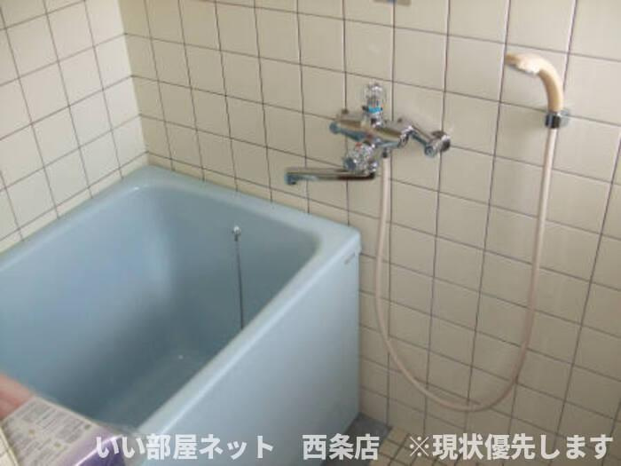 メゾン矢野の浴室