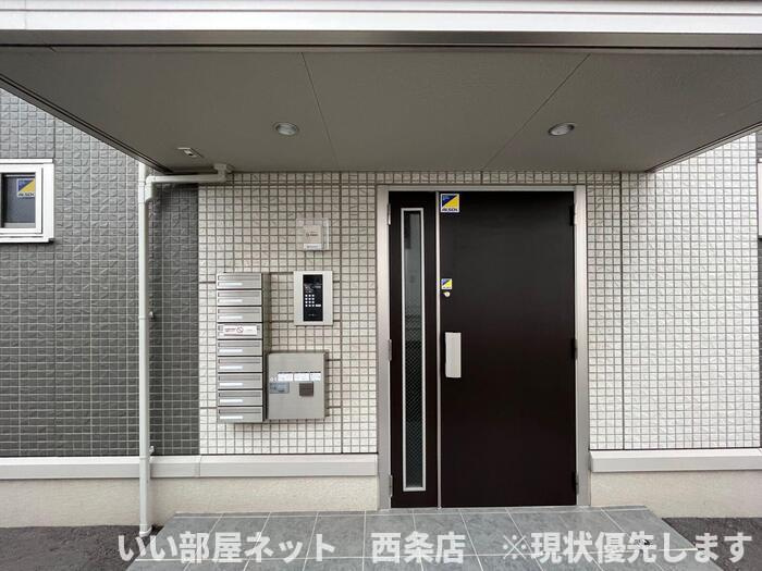 ディアコート城東のエントランス