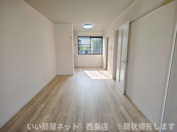 エクセルハイツ　A棟の居間・リビング