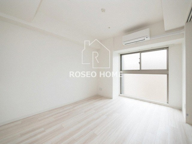 ラドゥセール谷町の居間・リビング|同マンション別部屋：参考写真