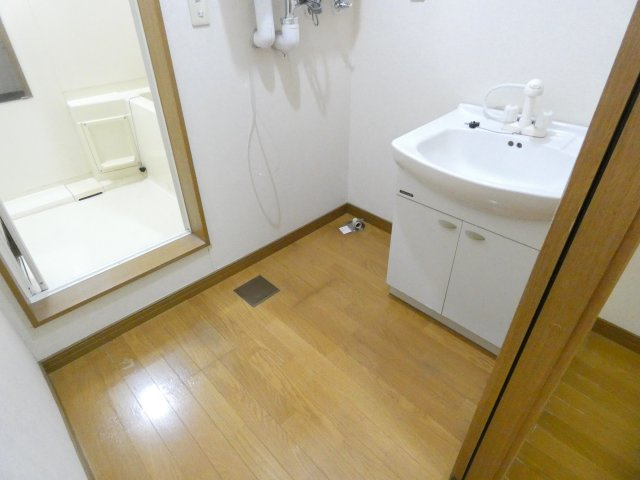 コーポリビエールの洗面所