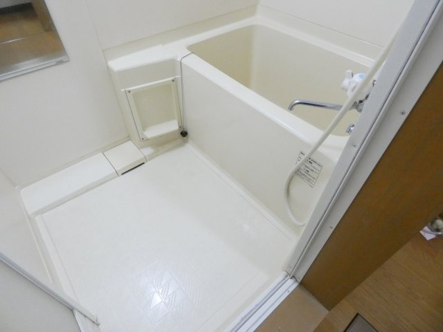 コーポリビエールの浴室