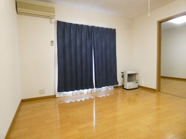 コーポリビエールの居間・リビング