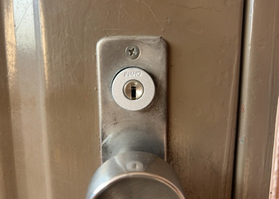 【防犯設備】 | 富士見マンション | 当然のことではありますが、オートロックやセンサーライト、ホームセキュリティーなどの防犯設備があれば、小さいお子様がいるご家庭も安心ですよね！まず物件購入の際は、防犯設備もチェックするようにしましょう。