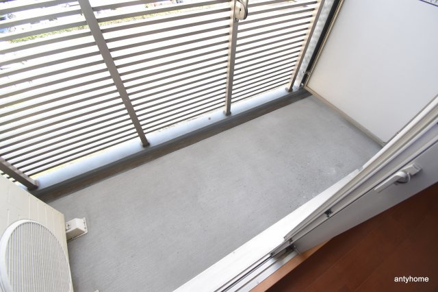 ドゥーエ江坂2　仲介手数料無料のバルコニー