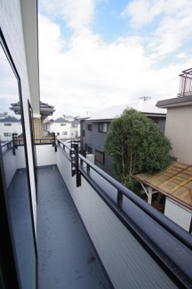 【バルコニー】 | 【仲介手数料無料！！】日野市平山4丁目　新築戸建て（全1棟）A号棟　4790万円