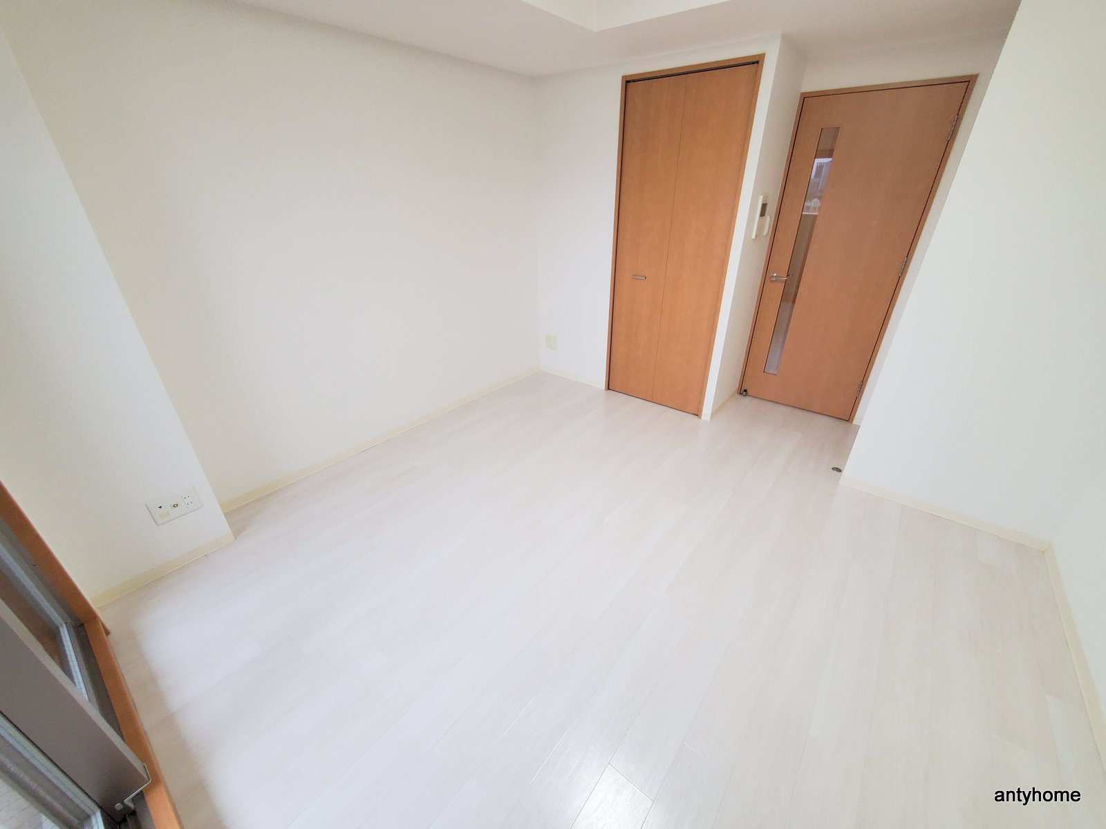 ドゥーエ玉造 仲介手数料無料の寝室