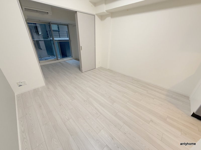 エスリードレジデンス大阪谷町ザマークス　仲介手数料無料の居間・リビング
