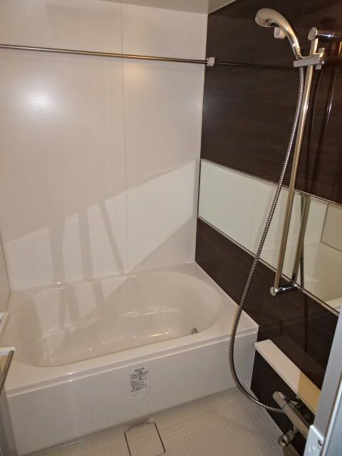 クレストコート押上の浴室