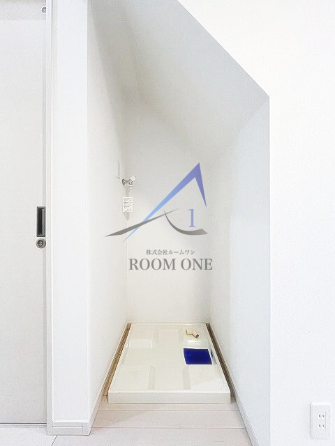 サークルハウス田園調布参番館の設備|洗濯機置場です。