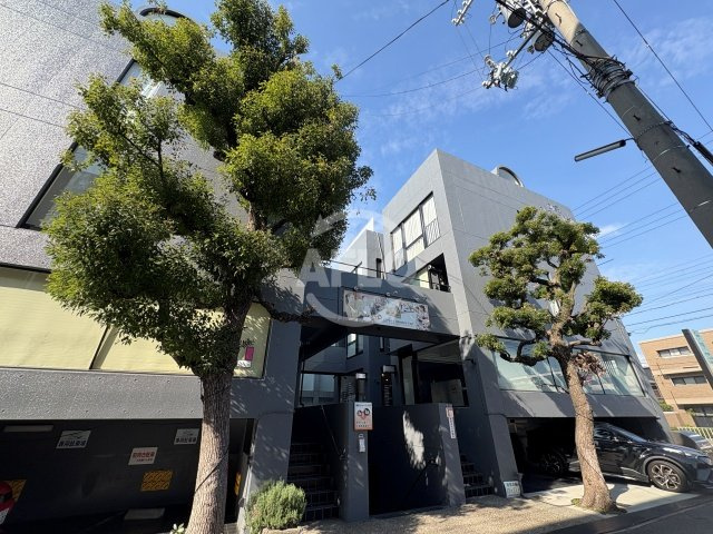 オルフェア帝塚山のロビー