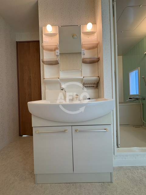 オルフェア帝塚山の独立洗面台