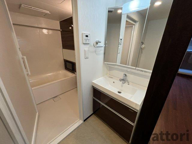 プレジオ梅田の独立洗面台