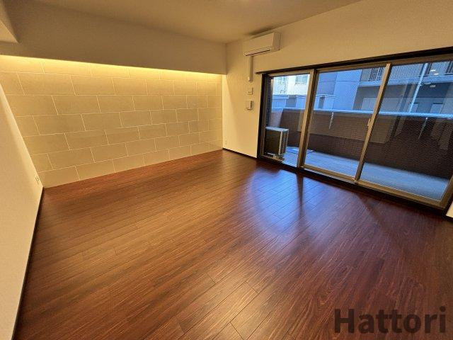 プレジオ梅田の居間・リビング