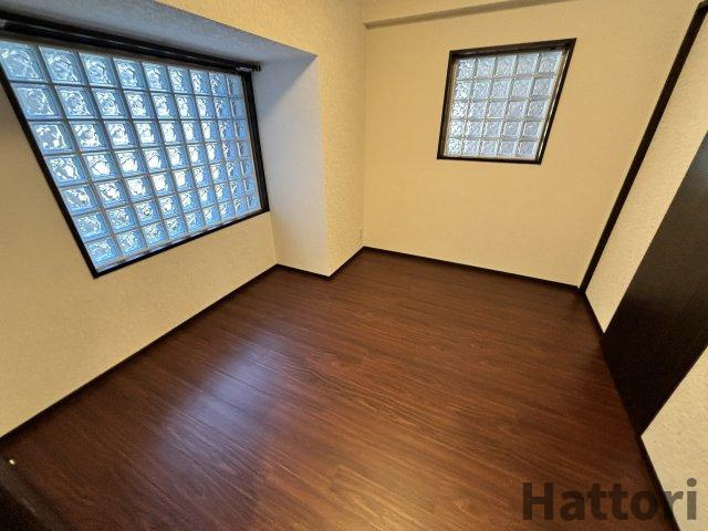 プレジオ梅田の居間・リビング