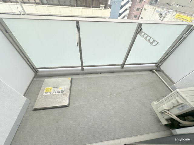 レオンコンフォート難波サウスゲート　仲介手数料無料のバルコニー