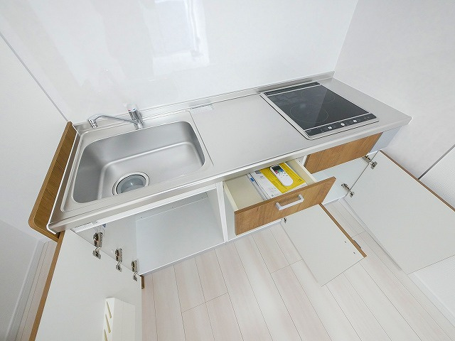 ソレイユビセレクト法蓮町Ⅲのキッチン