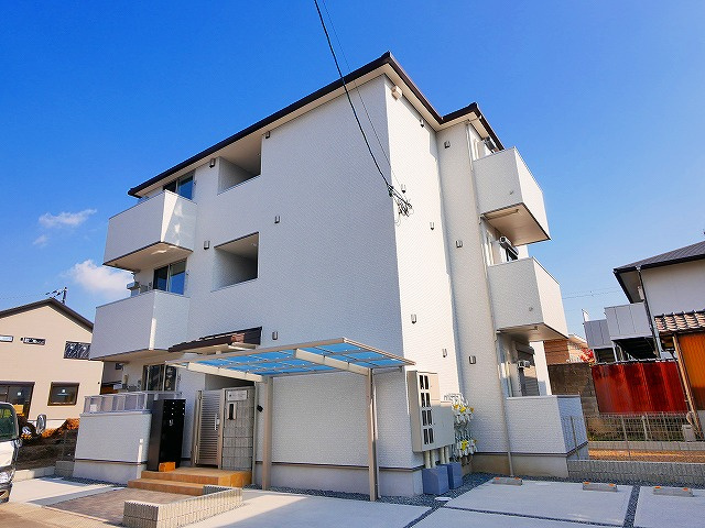 ソレイユビセレクト法蓮町Ⅲの外観