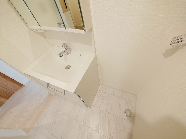 ソレイユビセレクト法蓮町Ⅲの洗面所