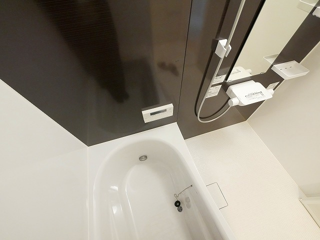 ソレイユビセレクト法蓮町Ⅲの浴室