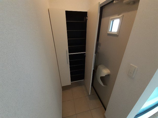 アビターレ　ベッシェⅡの玄関