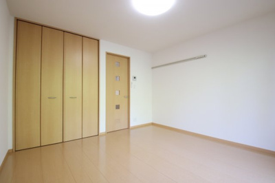 【寝室】 | ヴェルドミールⅡ