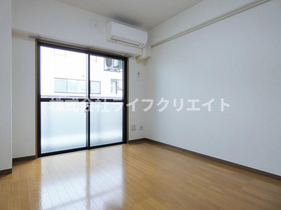 【居間・リビング】 | ウィステリアガーデン