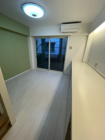 アクセントクロスのリビング