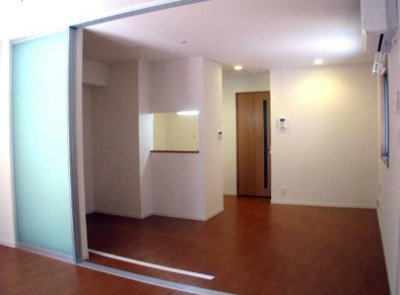 【居間・リビング】 | シャーメゾン弥生 | 10.5帖のきれいなLDK。