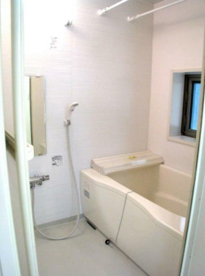 【浴室】 | シャーメゾン弥生 | 追い焚き機能、浴室乾燥機付きバス。