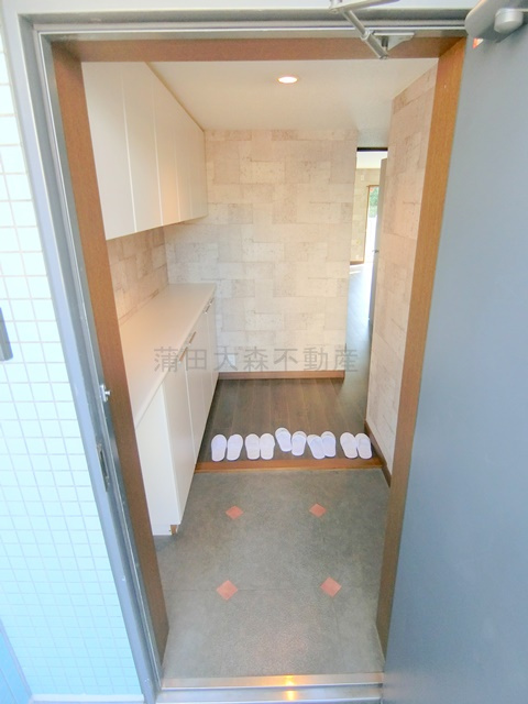 西馬込駅近ルーフバルコニー付1LDKの玄関|玄関