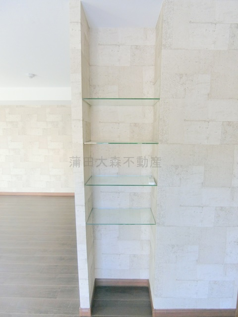 西馬込駅近ルーフバルコニー付1LDKの収納|リビングダイニング　収納スペース