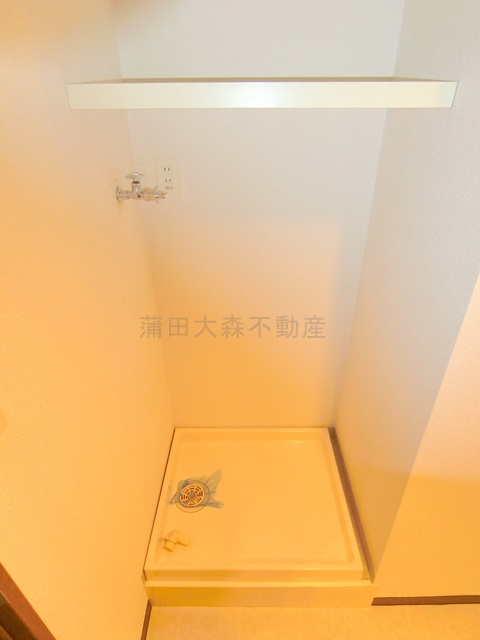 西馬込駅近ルーフバルコニー付1LDKの設備|洗濯機置き場