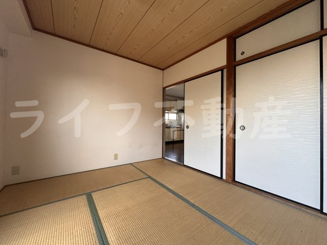 メゾンドール若江北の居間・リビング|ゆったりとしたリビングです