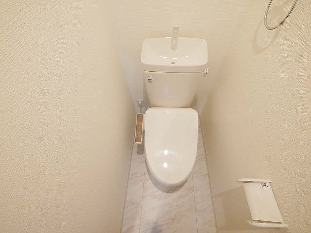 ソレイユビセレクト法蓮町Ⅳのトイレ