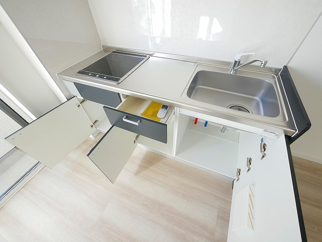 ソレイユビセレクト法蓮町Ⅳのキッチン