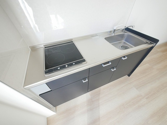 ソレイユビセレクト法蓮町Ⅳのキッチン