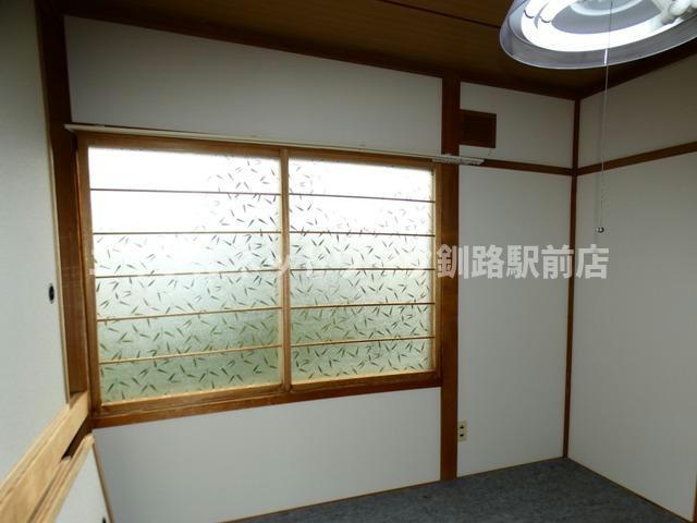 春採2-13-26貸家の内装