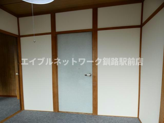 春採2-13-26貸家の内装