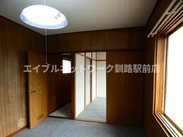 春採2-13-26貸家の内装