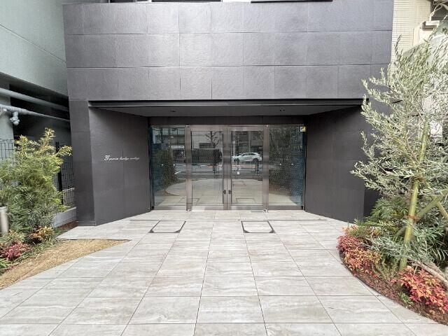 ジェノヴィア文京千駄木の外観