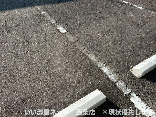 フォレスト　B棟の駐車場